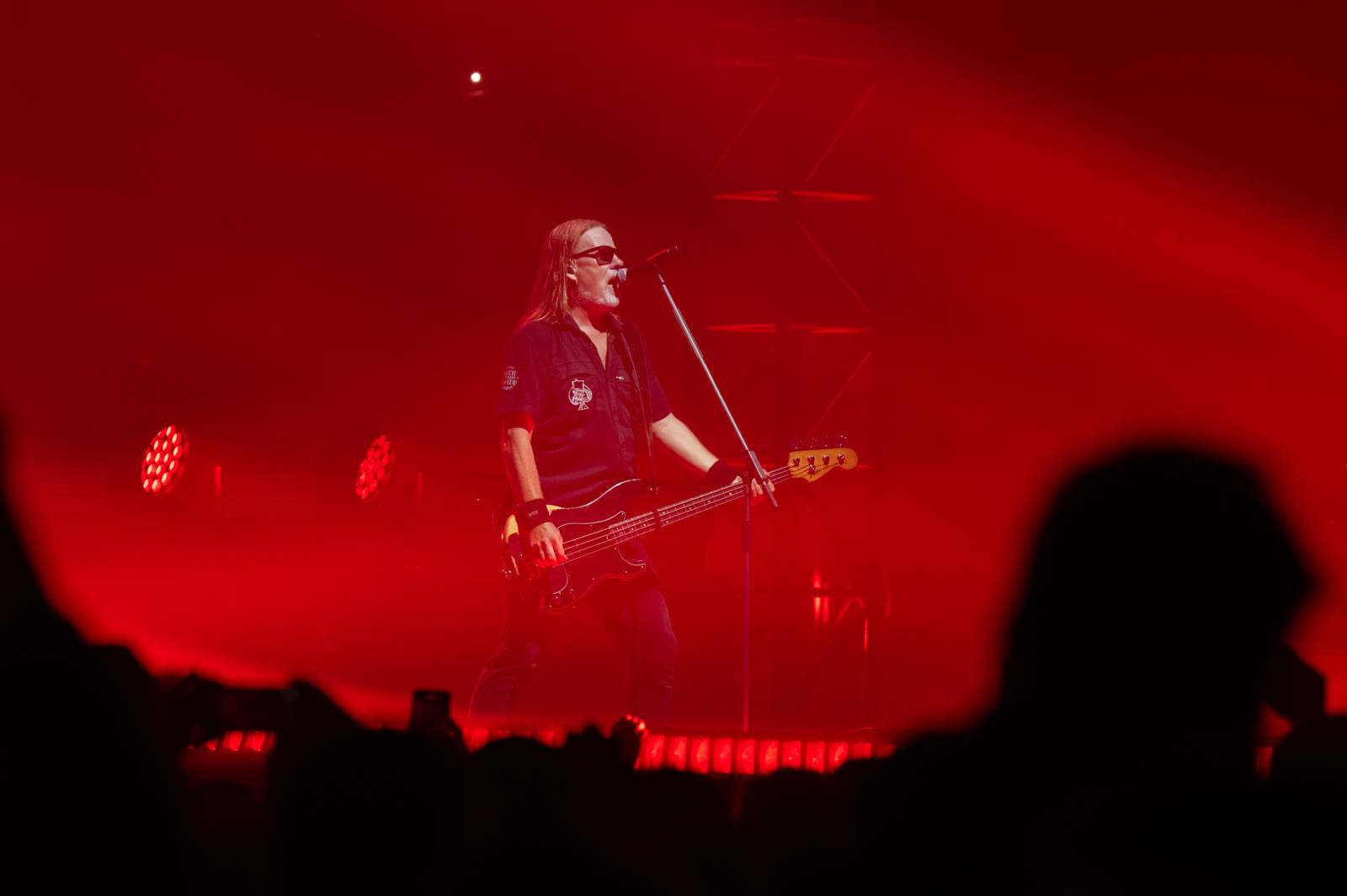 Kabát oslavil 35 let na scéně i v Ústí nad Labem, zpíval s ním celý stadion