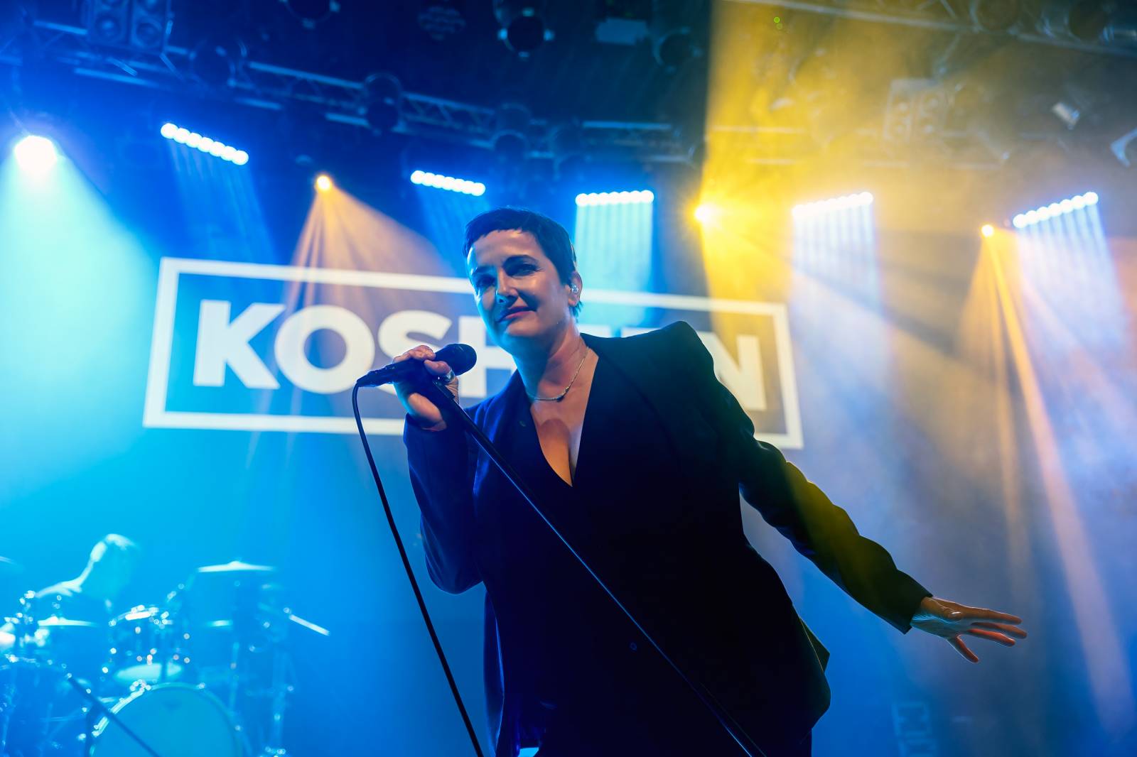 Kosheen v čele se Sian Evans odstartovali v Praze oslavy 25 let na scéně