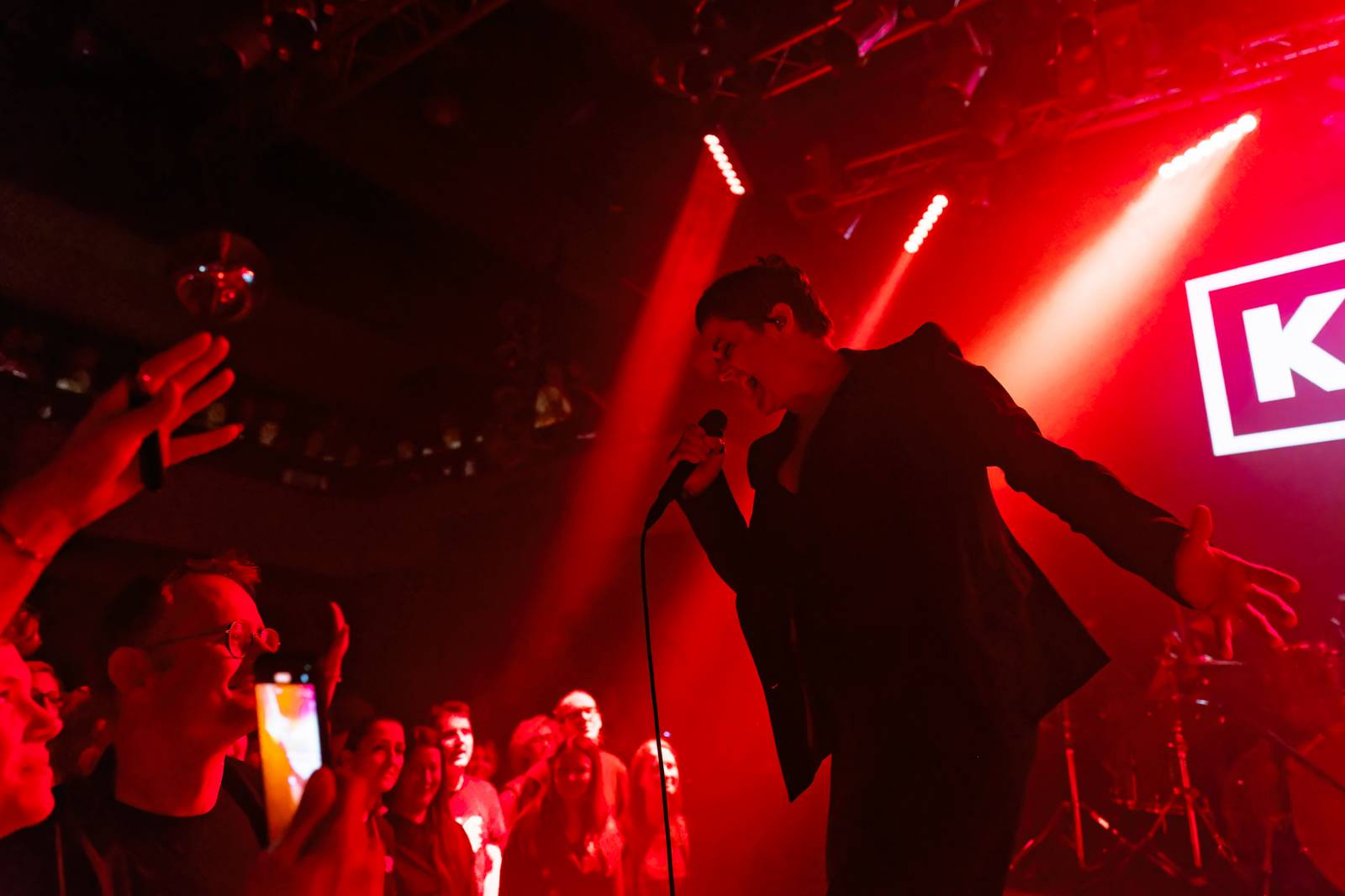 Kosheen v čele se Sian Evans odstartovali v Praze oslavy 25 let na scéně