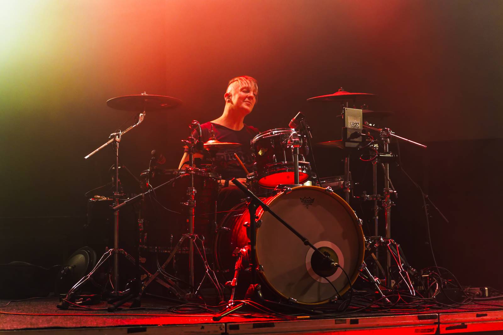 Kosheen v čele se Sian Evans odstartovali v Praze oslavy 25 let na scéně