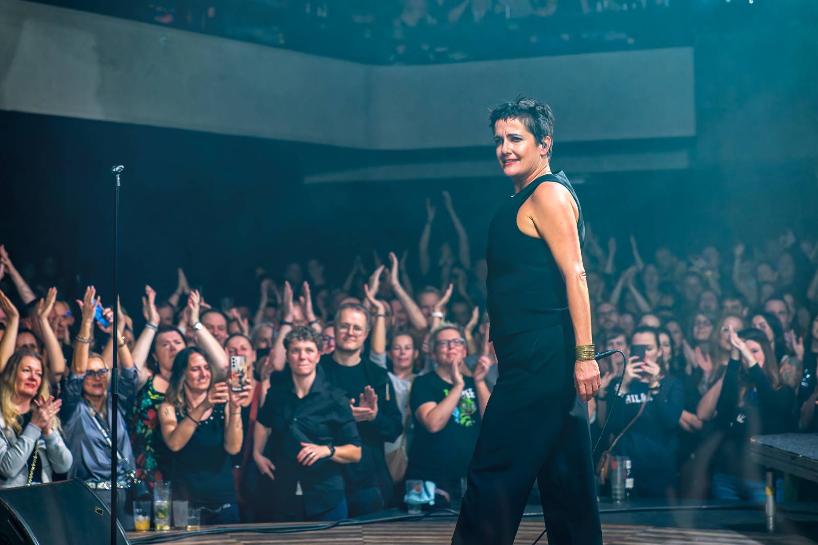 Kosheen v čele se Sian Evans odstartovali v Praze oslavy 25 let na scéně