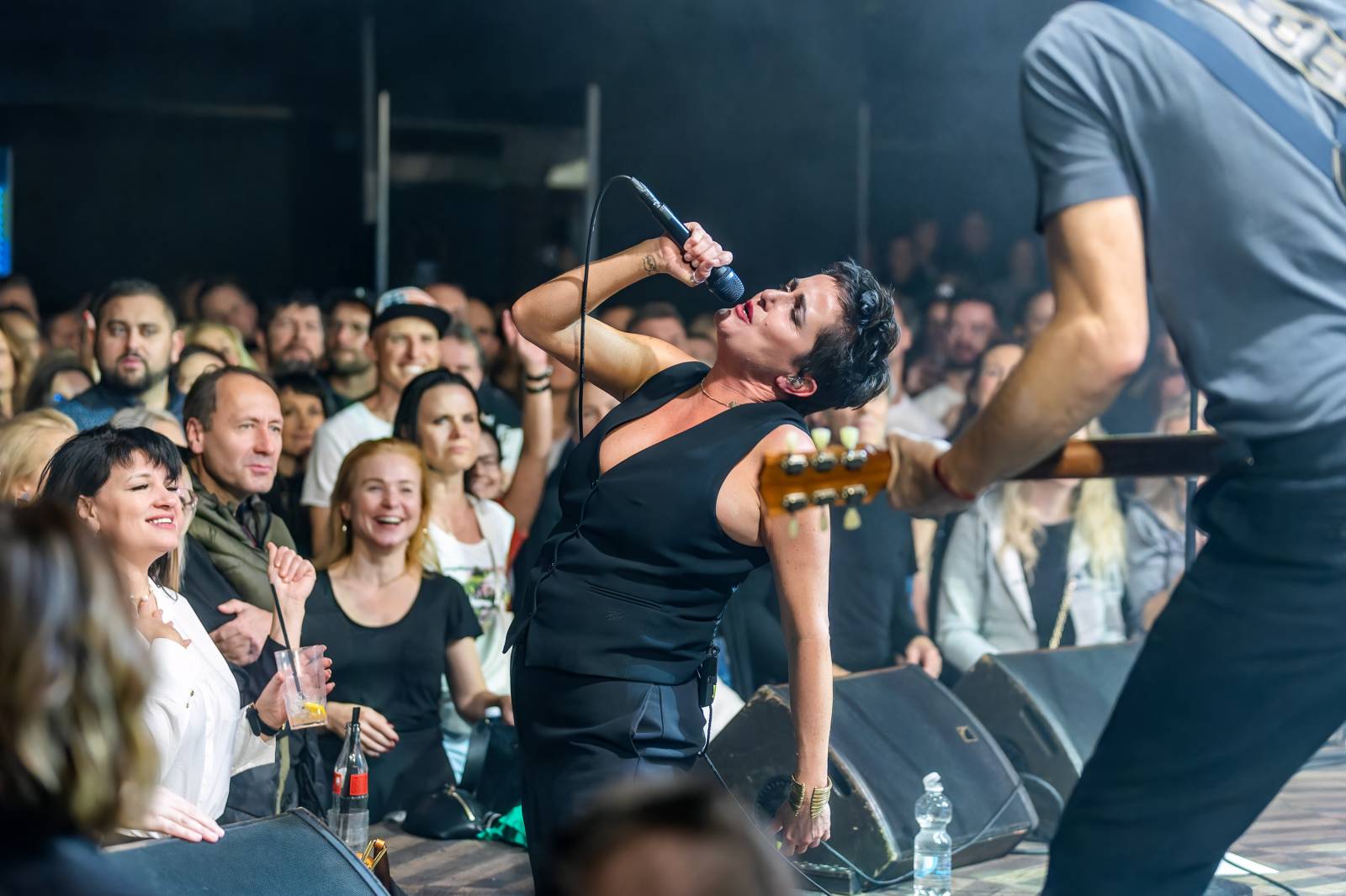 Kosheen v čele se Sian Evans odstartovali v Praze oslavy 25 let na scéně