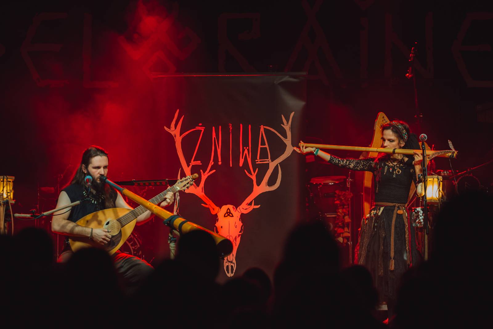 Deloraine na svém turné navštívili i Plzeň, doprovodila je polská Žniwa