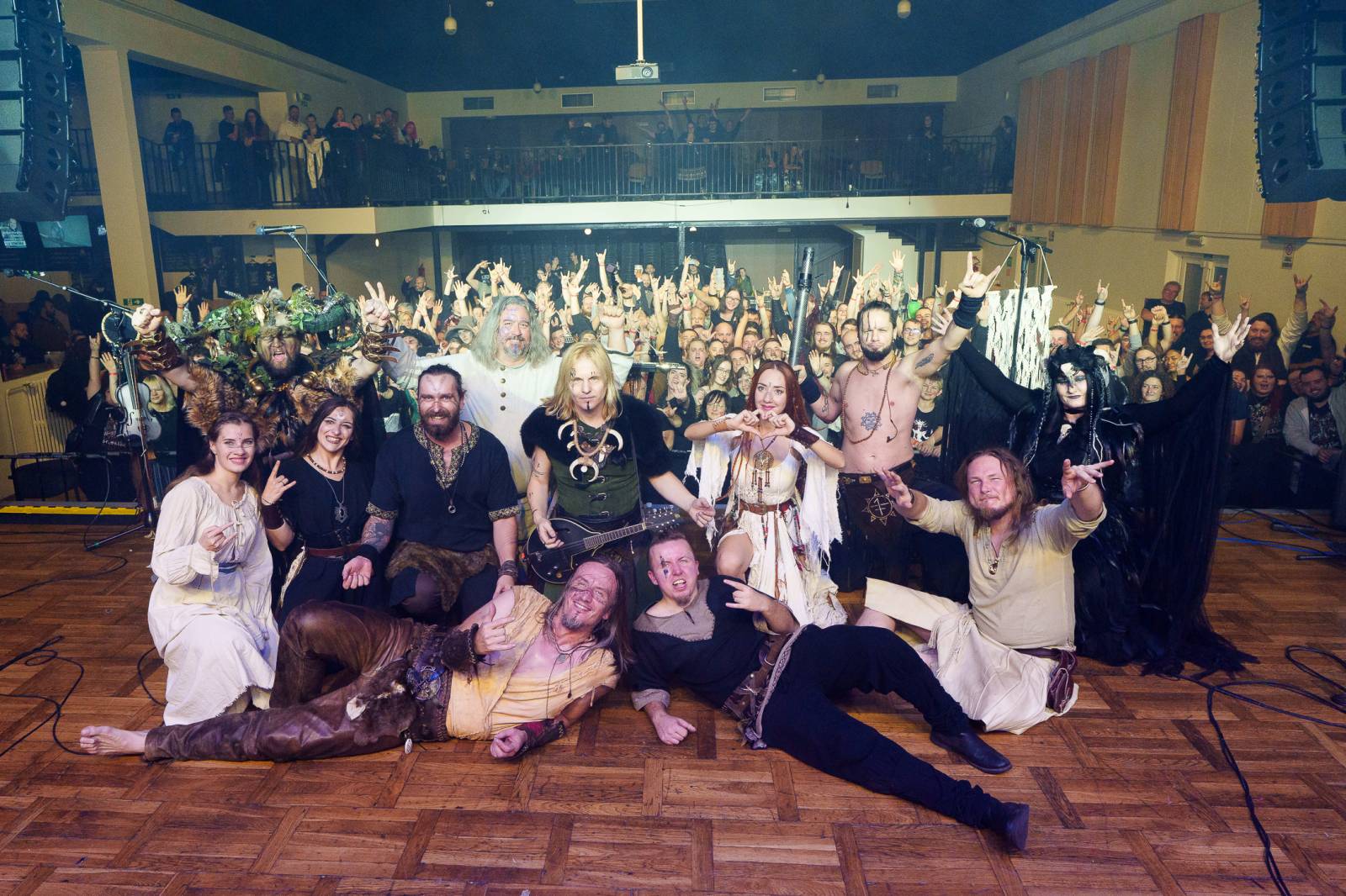 Deloraine na svém turné navštívili i Plzeň, doprovodila je polská Žniwa