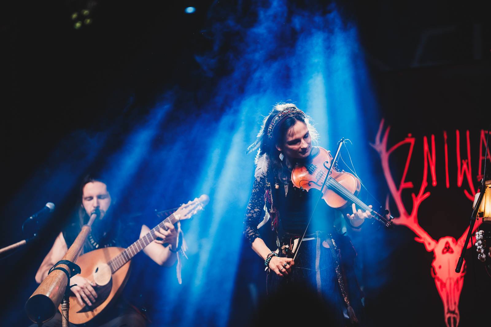 Deloraine na svém turné navštívili i Plzeň, doprovodila je polská Žniwa