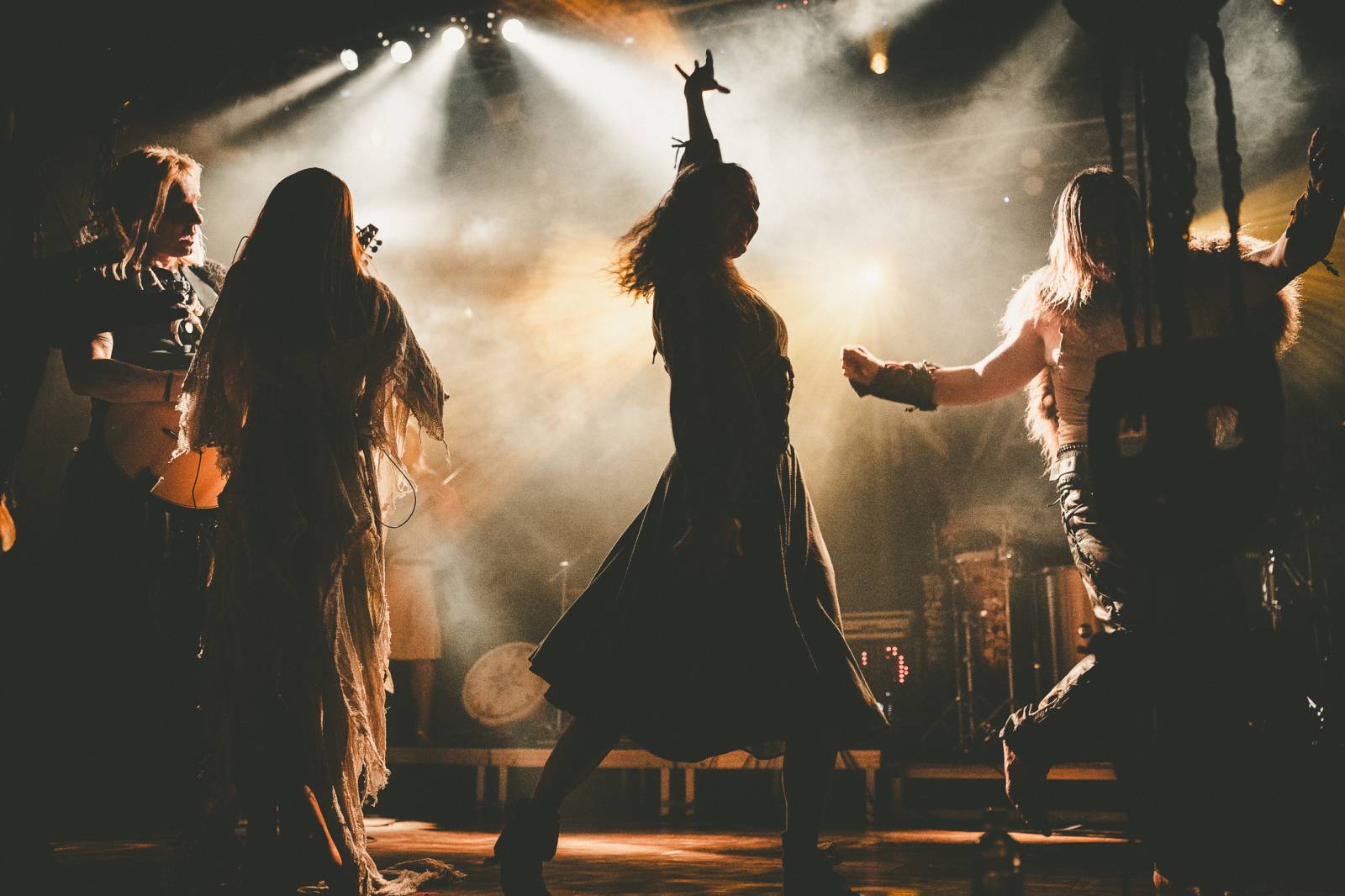 Deloraine na svém turné navštívili i Plzeň, doprovodila je polská Žniwa