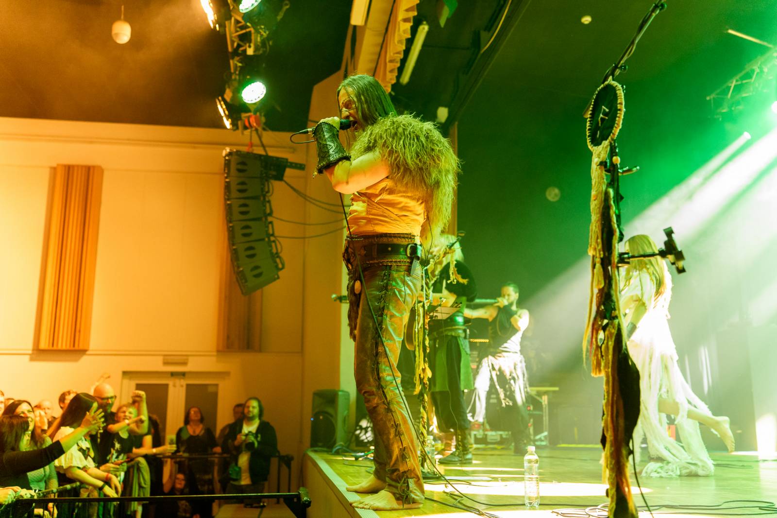 Deloraine na svém turné navštívili i Plzeň, doprovodila je polská Žniwa