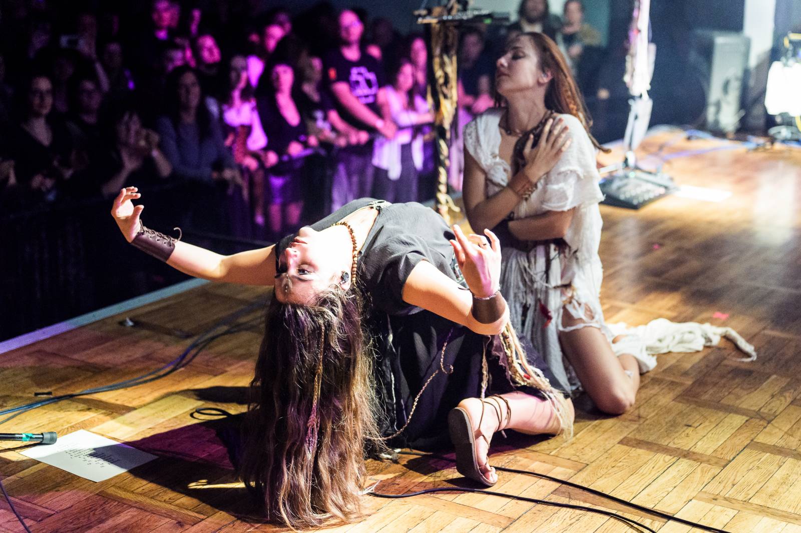 Deloraine na svém turné navštívili i Plzeň, doprovodila je polská Žniwa