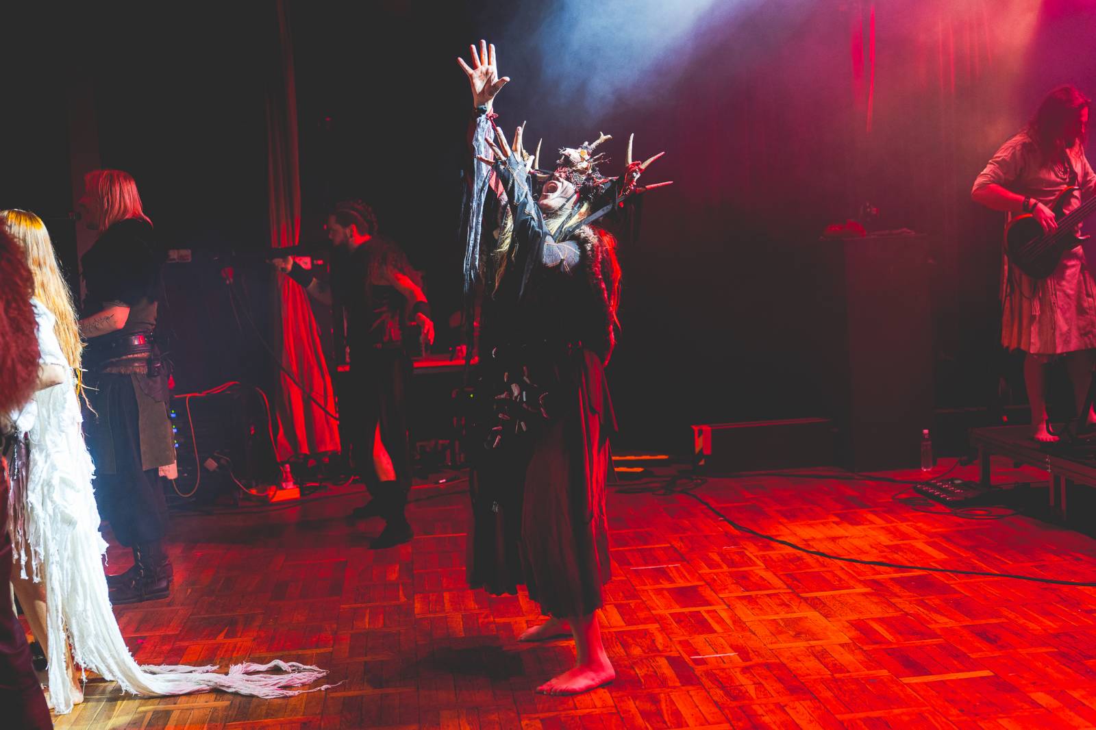 Deloraine na svém turné navštívili i Plzeň, doprovodila je polská Žniwa