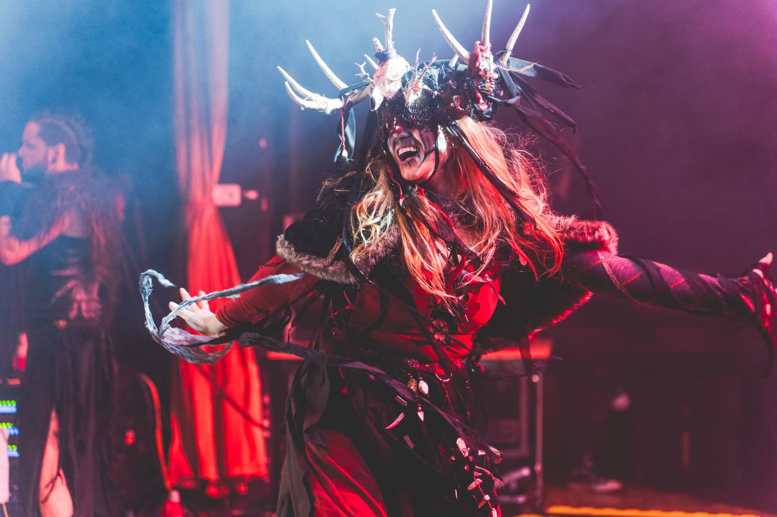 Deloraine na svém turné navštívili i Plzeň, doprovodila je polská Žniwa