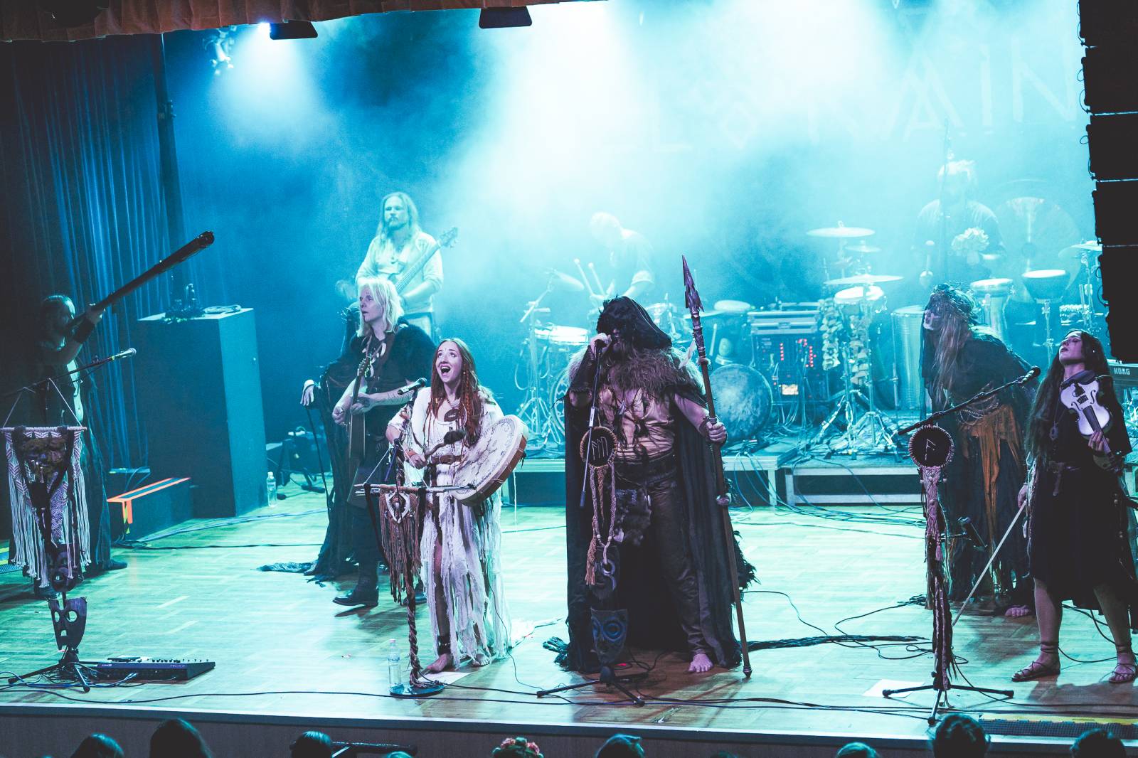 Deloraine na svém turné navštívili i Plzeň, doprovodila je polská Žniwa