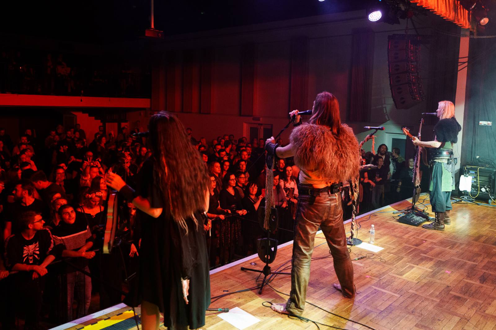 Deloraine na svém turné navštívili i Plzeň, doprovodila je polská Žniwa