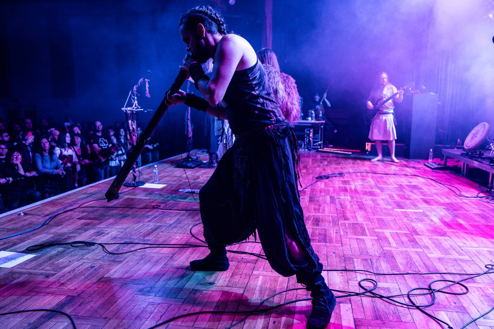 Deloraine na svém turné navštívili i Plzeň, doprovodila je polská Žniwa