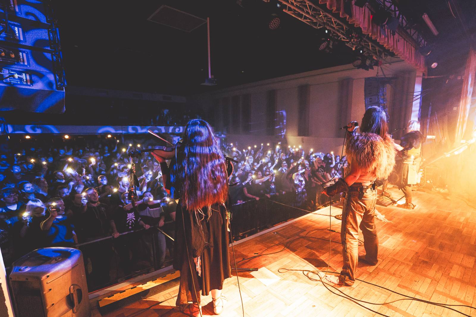 Deloraine na svém turné navštívili i Plzeň, doprovodila je polská Žniwa