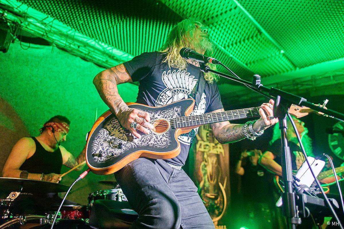 Doga trochu jinak. Unplugged koncertu v Plzni předcházelo promítaní jejího dokumentu Route 66 & Rock 'n' Roll