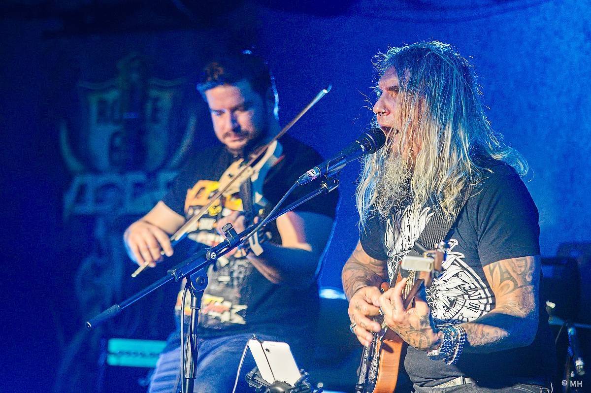 Doga trochu jinak. Unplugged koncertu v Plzni předcházelo promítaní jejího dokumentu Route 66 & Rock 'n' Roll