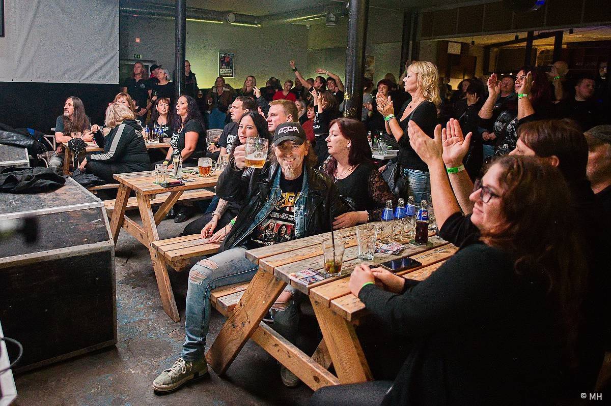 Doga trochu jinak. Unplugged koncertu v Plzni předcházelo promítaní jejího dokumentu Route 66 & Rock 'n' Roll