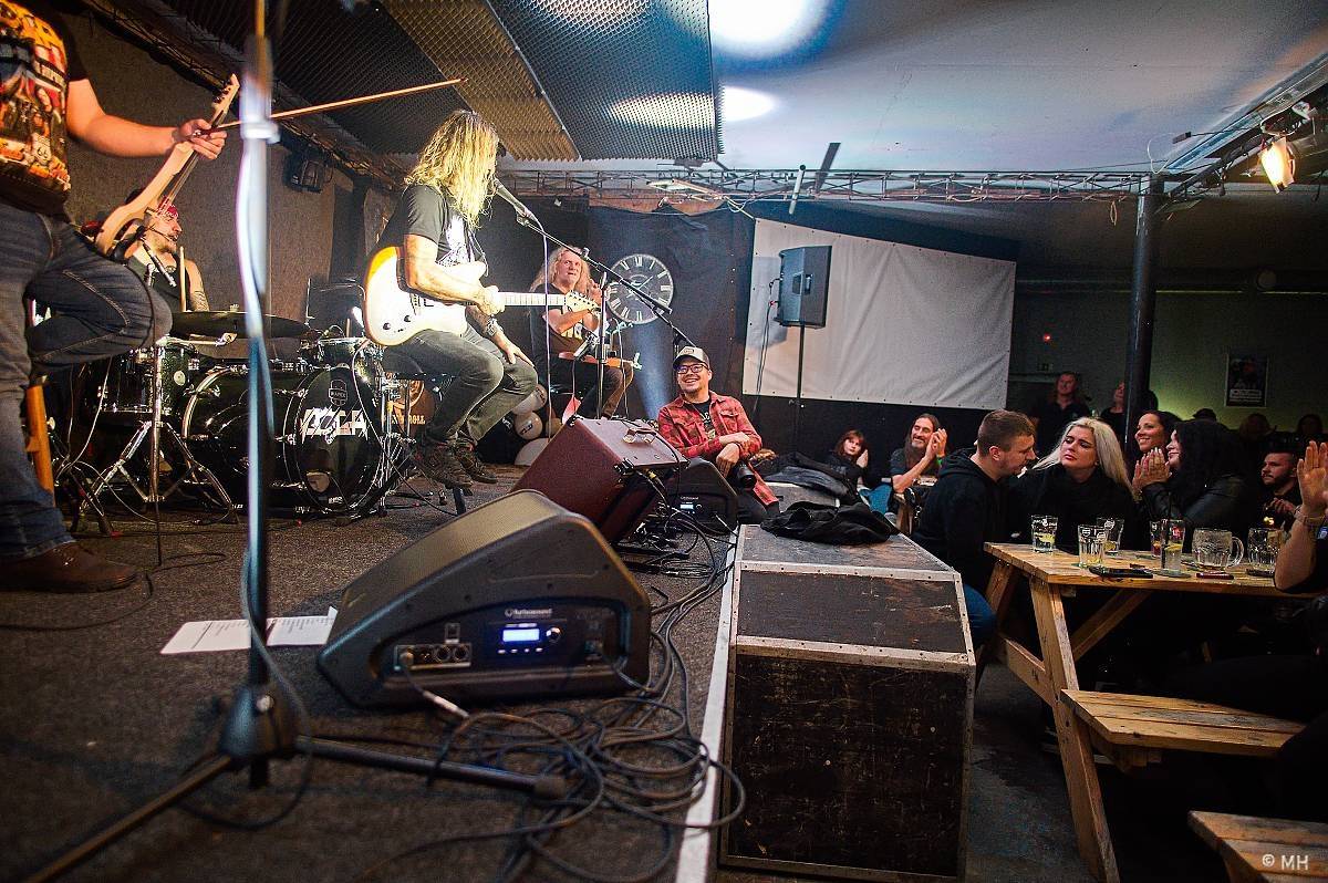 Doga trochu jinak. Unplugged koncertu v Plzni předcházelo promítaní jejího dokumentu Route 66 & Rock 'n' Roll