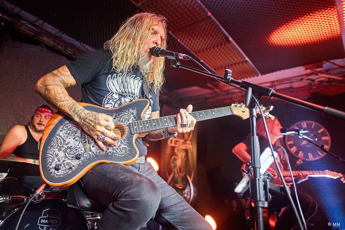 Doga trochu jinak. Unplugged koncertu v Plzni předcházelo promítaní jejího dokumentu Route 66 & Rock 'n' Roll