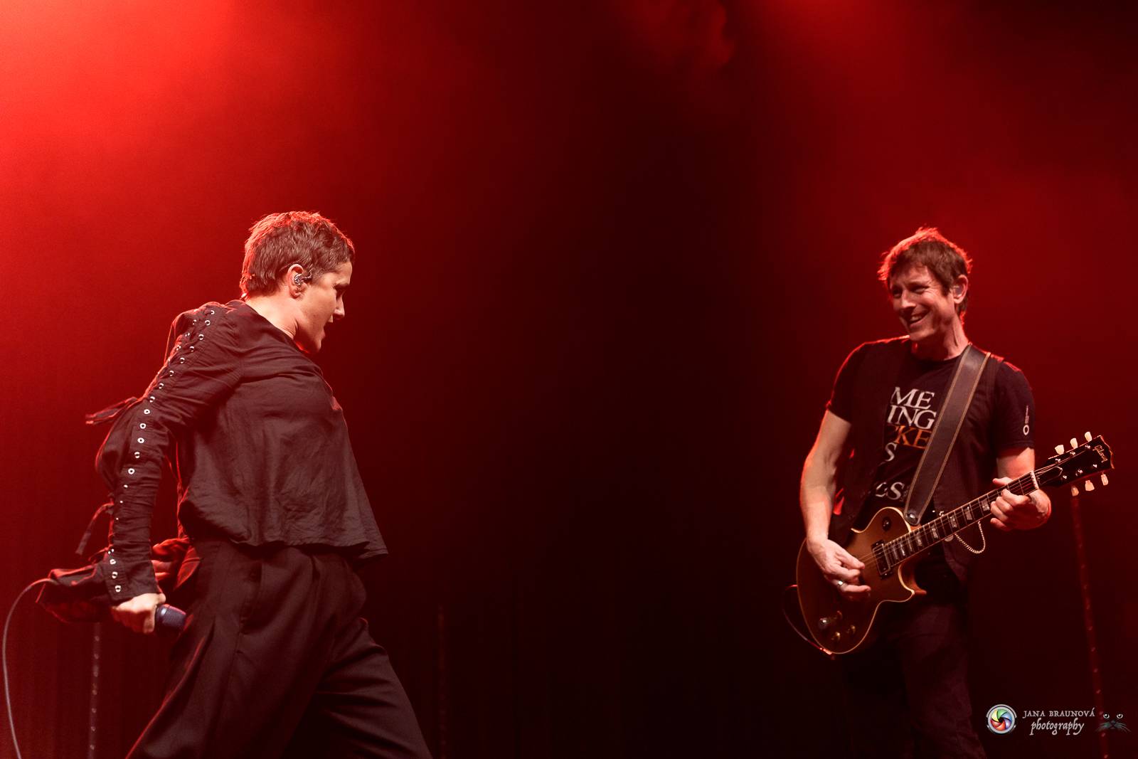 Britští Kosheen přivezli do Plzně energií nabitou show