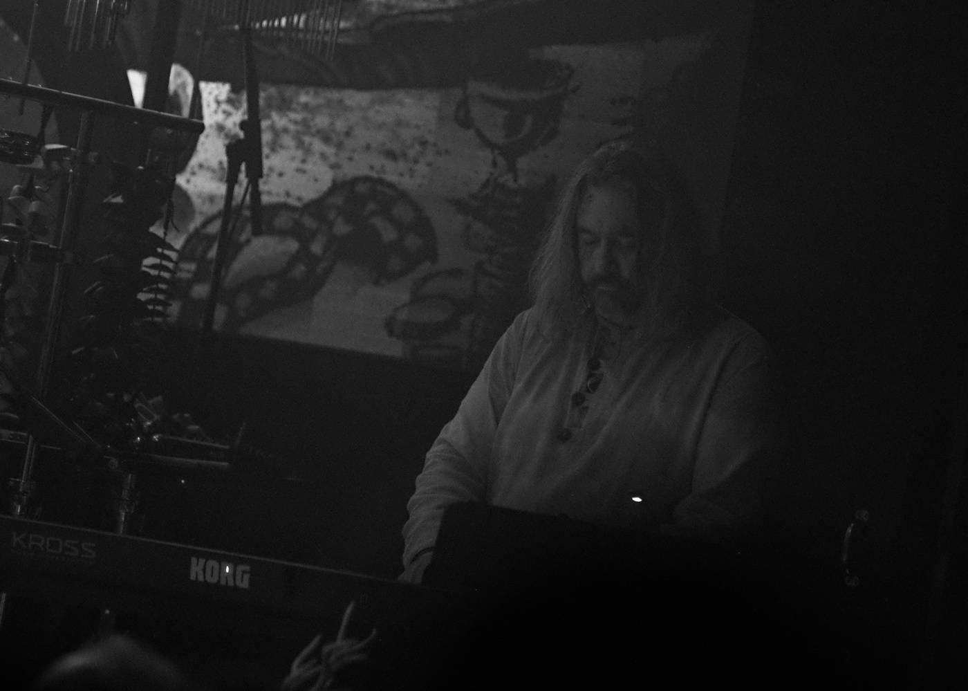 Pohanská hudba zněla Lucerna Music Barem, vystoupili Deloraine s hosty Žniwa a Eihwar