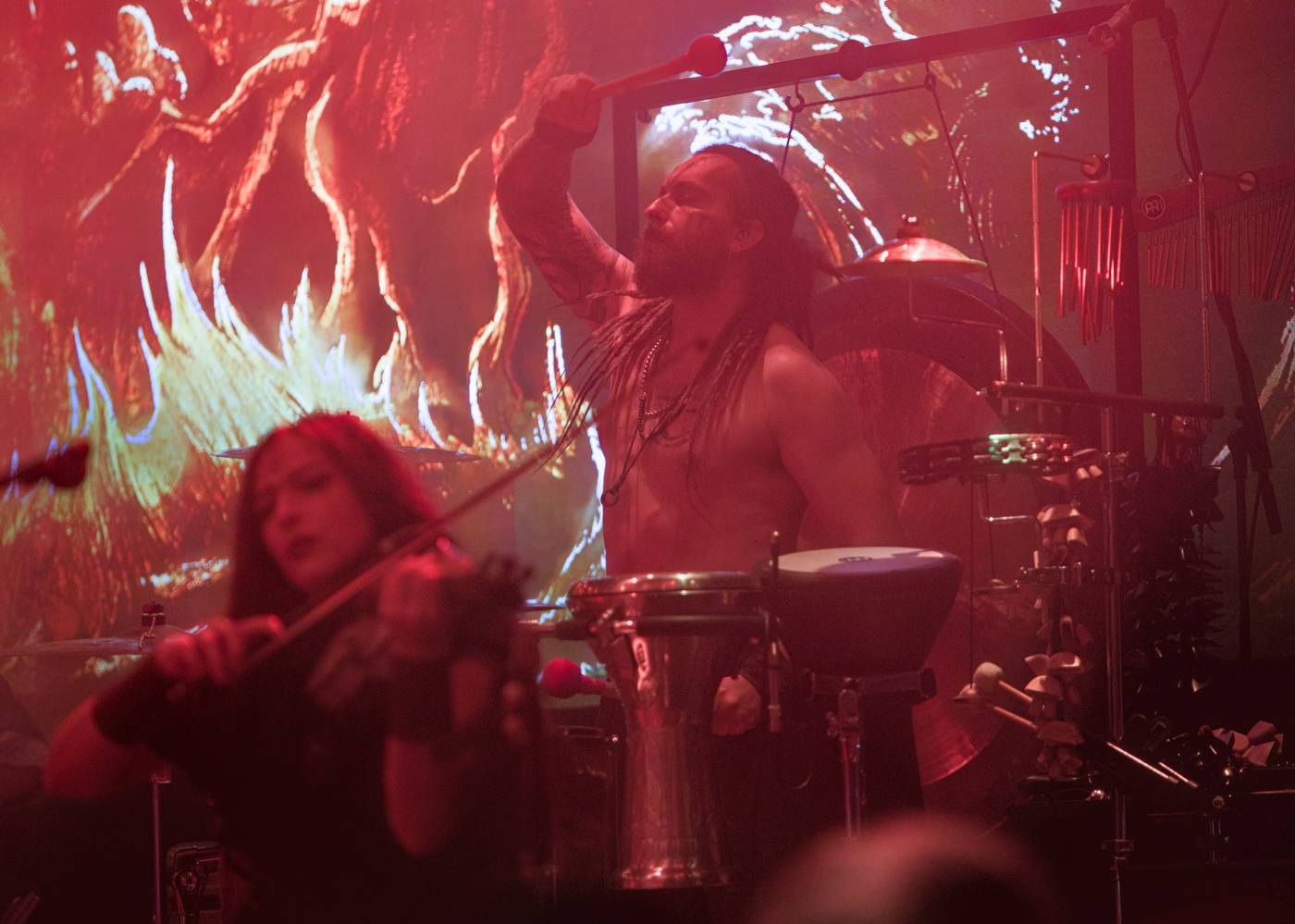 Pohanská hudba zněla Lucerna Music Barem, vystoupili Deloraine s hosty Žniwa a Eihwar