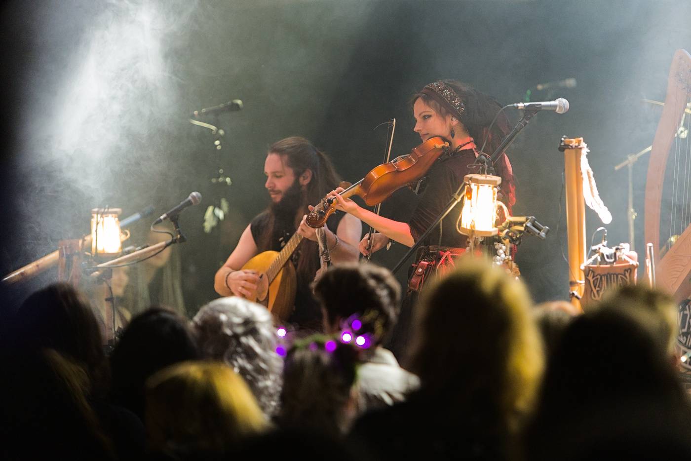 Pohanská hudba zněla Lucerna Music Barem, vystoupili Deloraine s hosty Žniwa a Eihwar