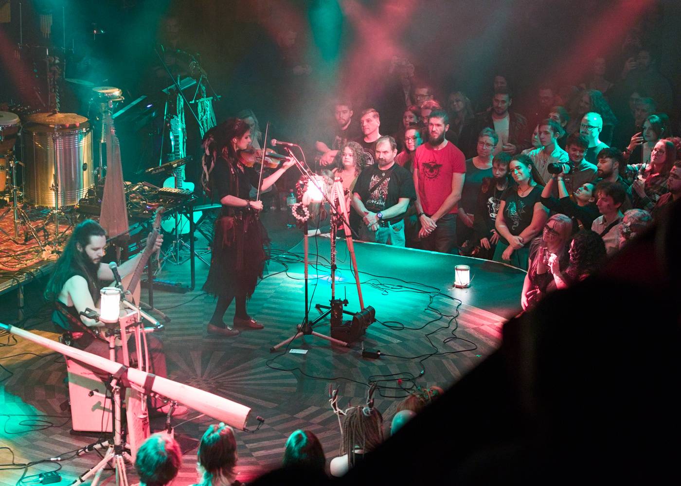 Pohanská hudba zněla Lucerna Music Barem, vystoupili Deloraine s hosty Žniwa a Eihwar