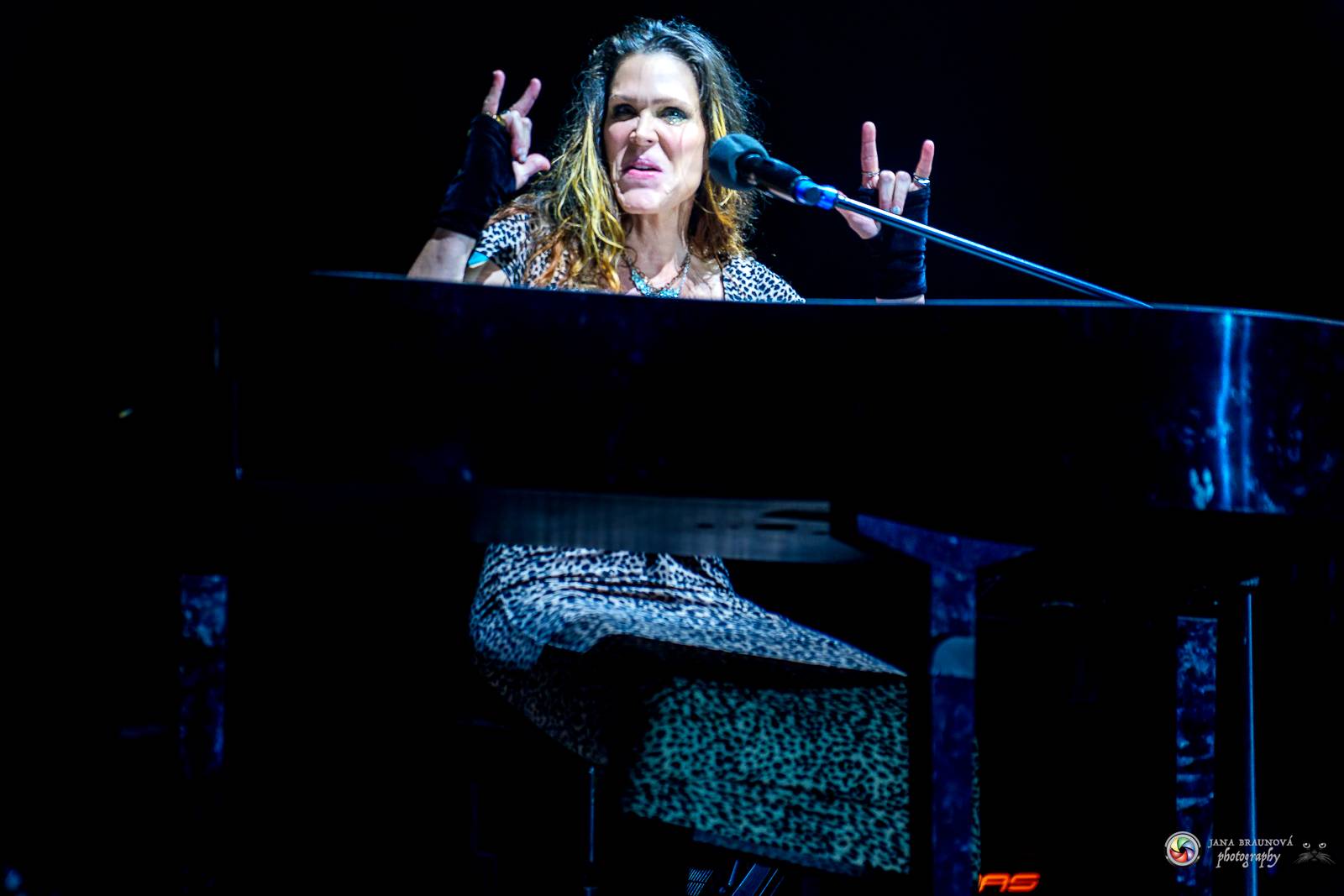 Beth Hart okouzlila Prahu, publikum před ní padalo na kolena