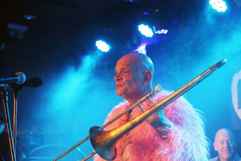 Ashley Slater řádil s Freak Power v brněnském Metru