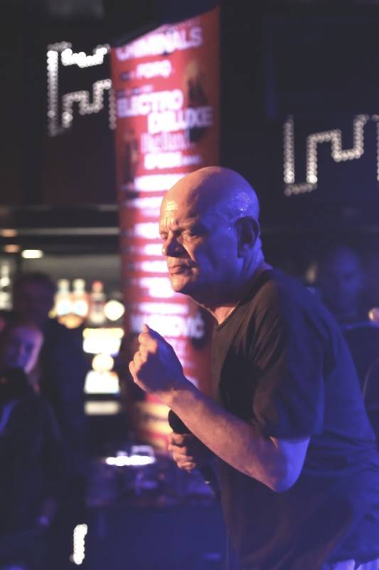 Ashley Slater řádil s Freak Power v brněnském Metru