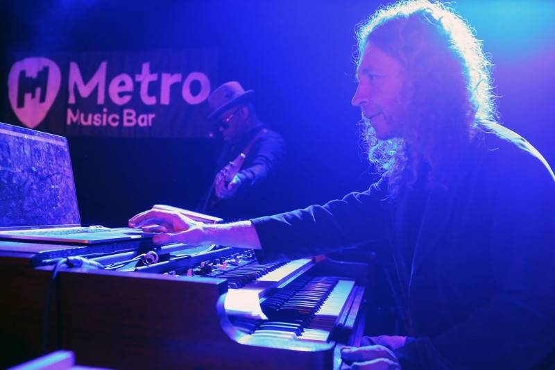 Ashley Slater řádil s Freak Power v brněnském Metru