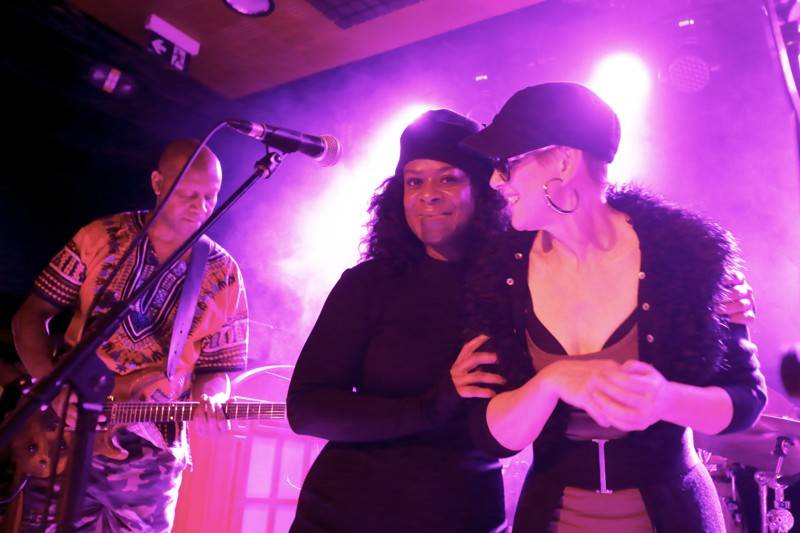 Ashley Slater řádil s Freak Power v brněnském Metru