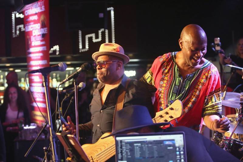 Ashley Slater řádil s Freak Power v brněnském Metru