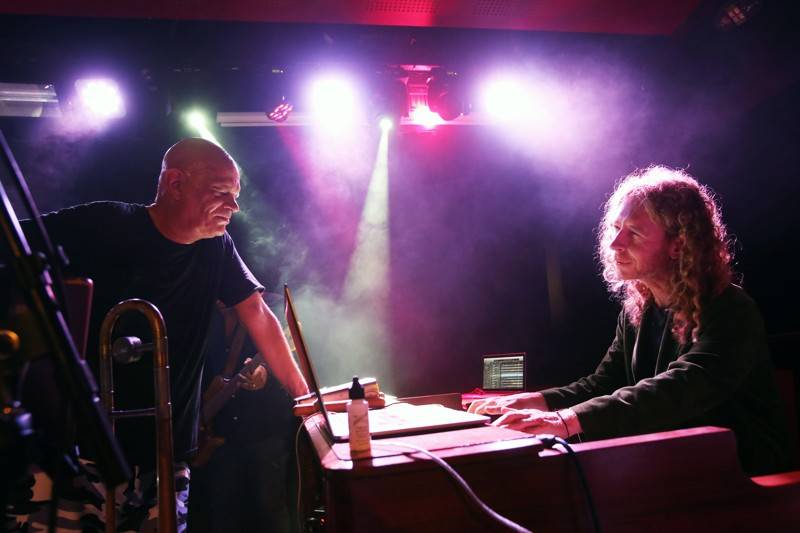 Ashley Slater řádil s Freak Power v brněnském Metru