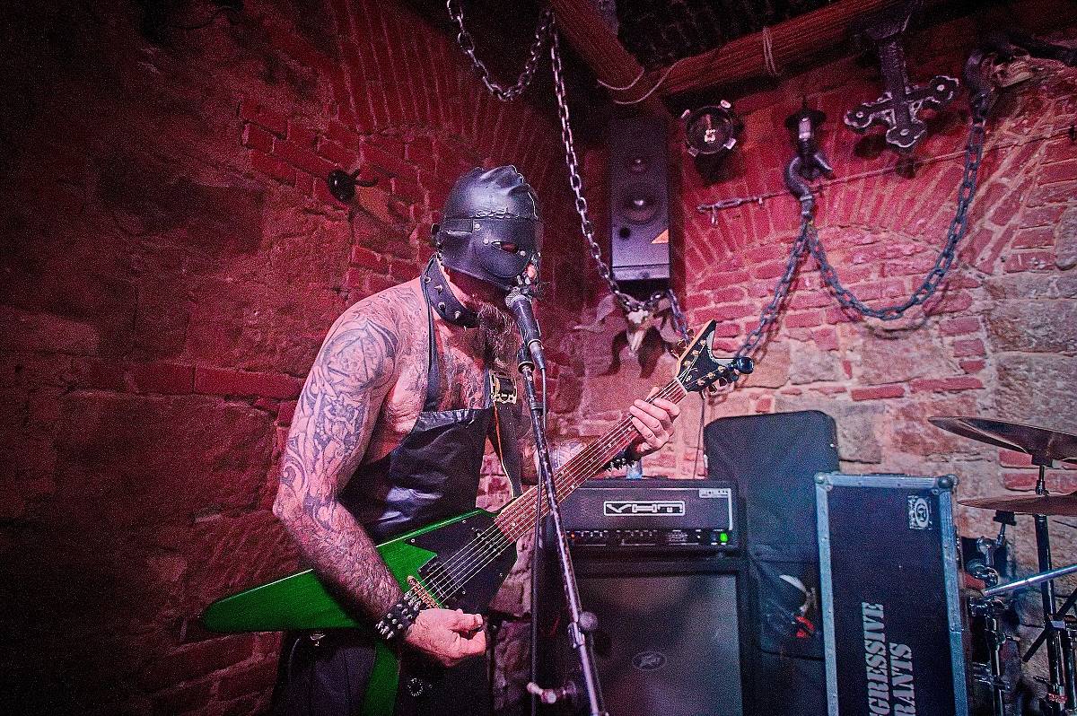 Psora, Neurotic Machinery, Aggressive Tyrants a In the Abyss rozjeli v plzeňském Parlamentu divoký večírek