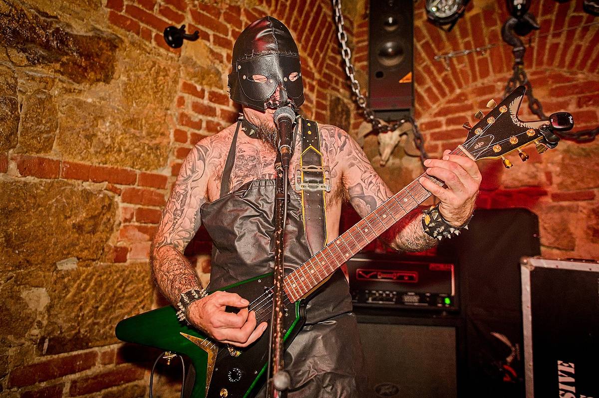 Psora, Neurotic Machinery, Aggressive Tyrants a In the Abyss rozjeli v plzeňském Parlamentu divoký večírek