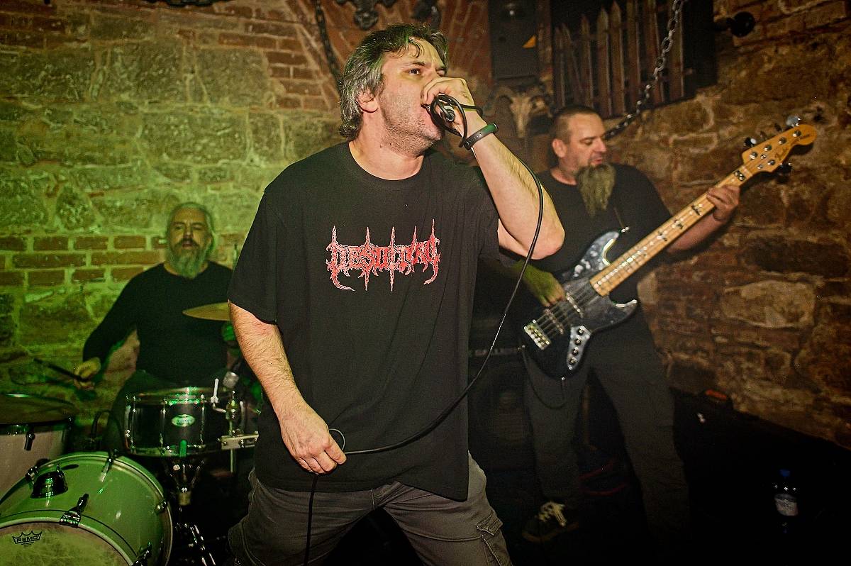 Psora, Neurotic Machinery, Aggressive Tyrants a In the Abyss rozjeli v plzeňském Parlamentu divoký večírek