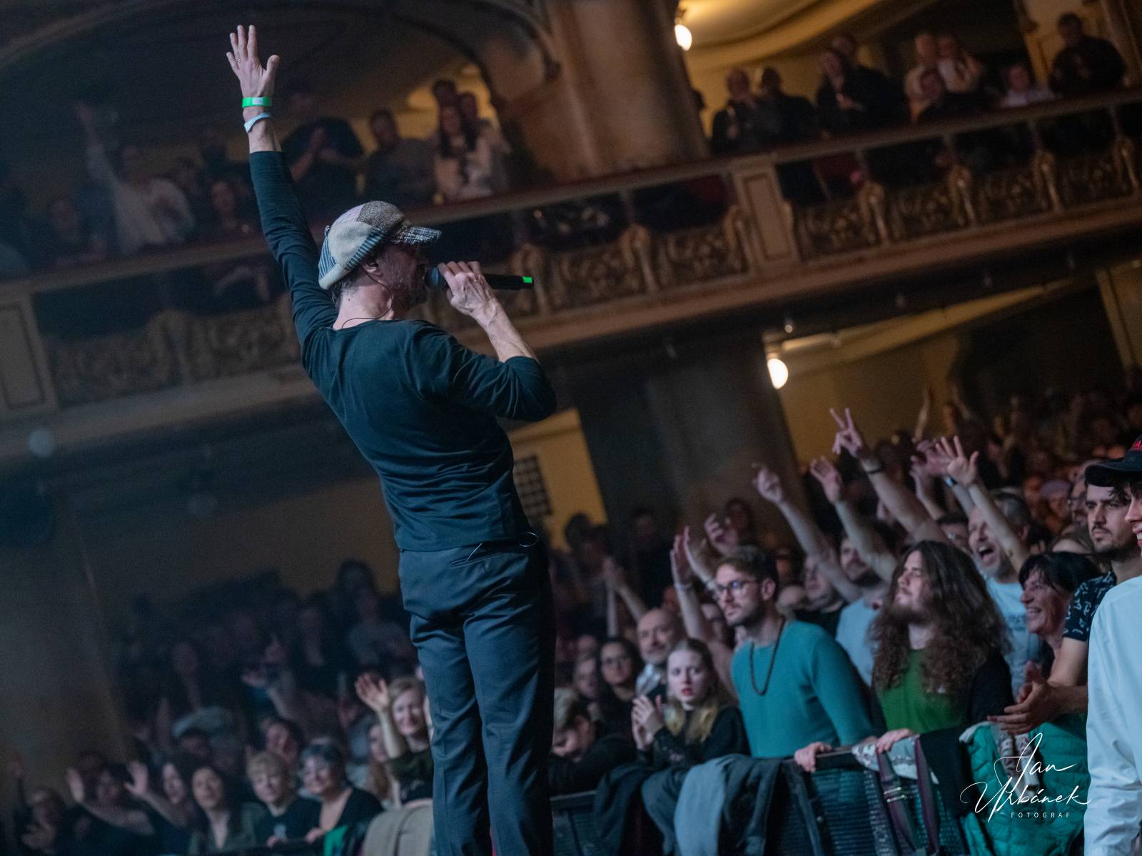 J.A.R. oslavili 35 let na scéně energickou show v pražské Lucerně