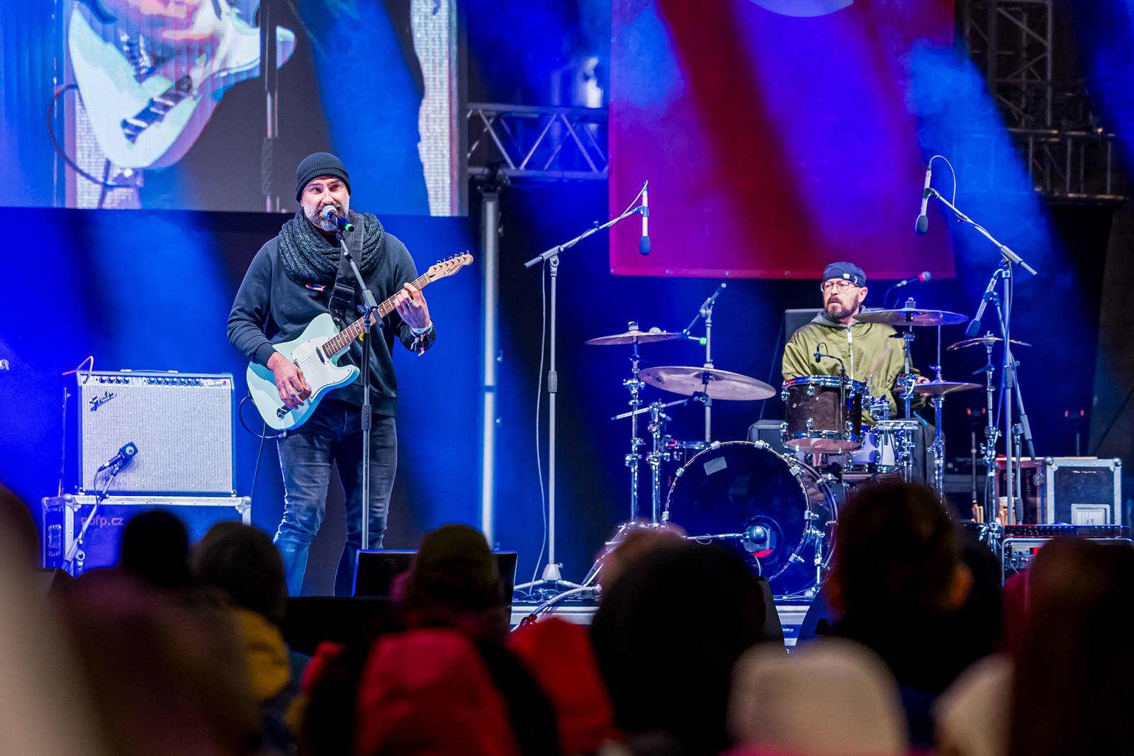 Oslavy sametové revoluce vyvrcholily na Václavském náměstí vystoupeními Davida Kollera, Tata Bojs nebo Ivana Hlase