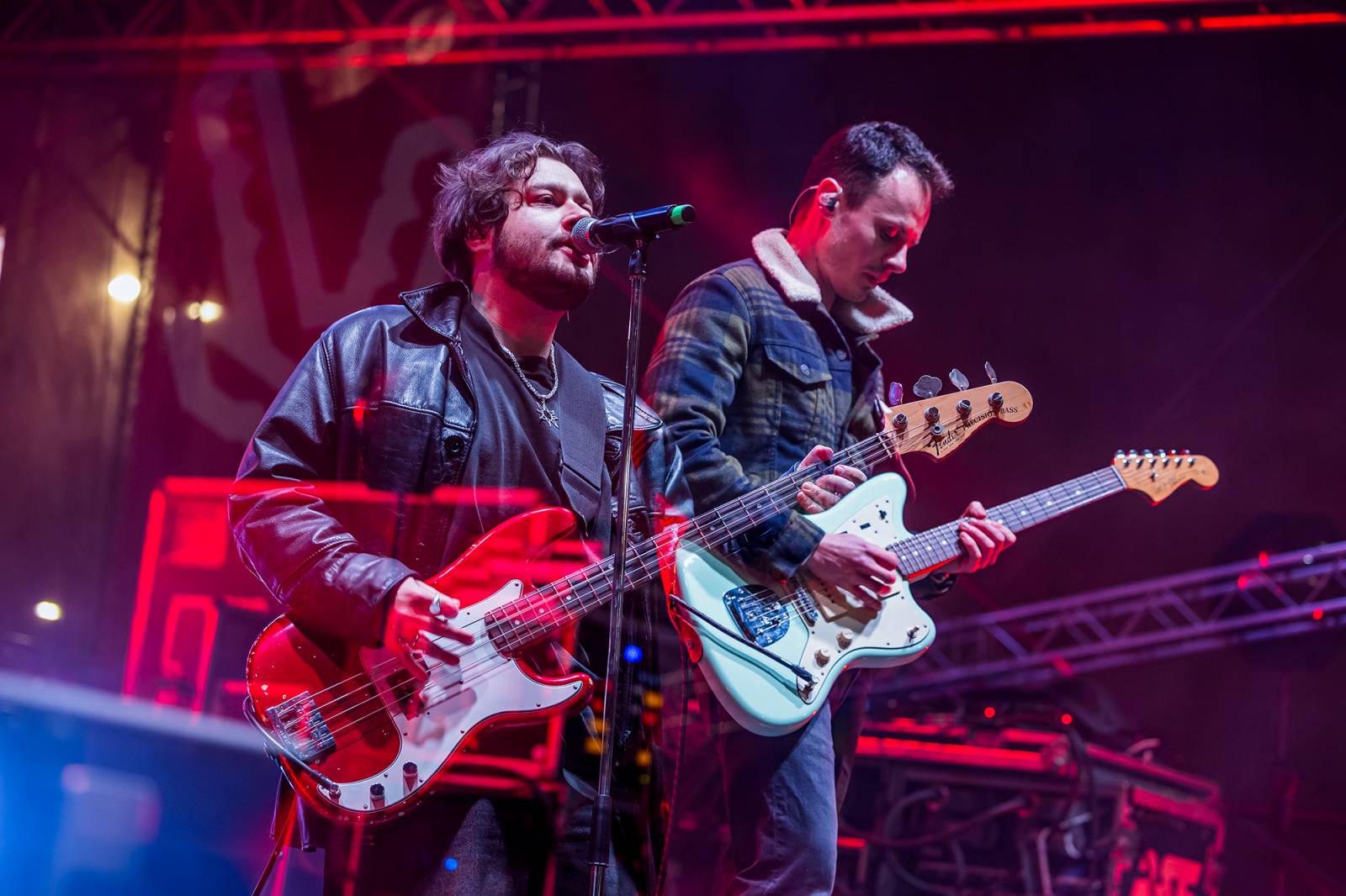 Oslavy sametové revoluce vyvrcholily na Václavském náměstí vystoupeními Davida Kollera, Tata Bojs nebo Ivana Hlase