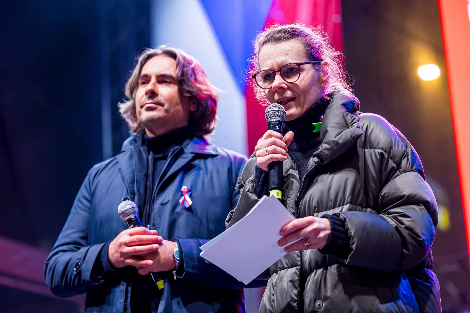 Oslavy sametové revoluce vyvrcholily na Václavském náměstí vystoupeními Davida Kollera, Tata Bojs nebo Ivana Hlase