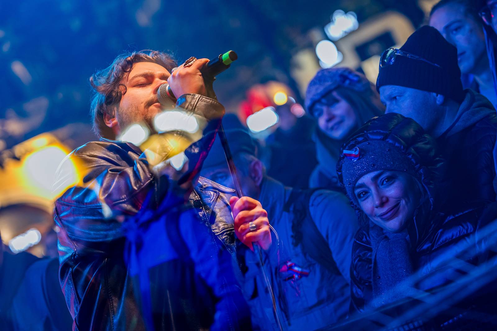 Oslavy sametové revoluce vyvrcholily na Václavském náměstí vystoupeními Davida Kollera, Tata Bojs nebo Ivana Hlase