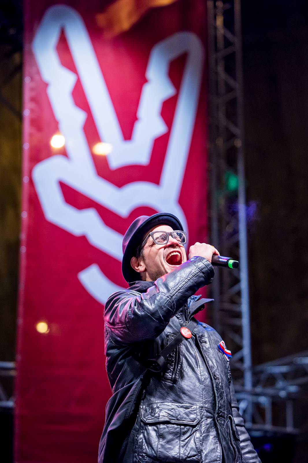 Oslavy sametové revoluce vyvrcholily na Václavském náměstí vystoupeními Davida Kollera, Tata Bojs nebo Ivana Hlase