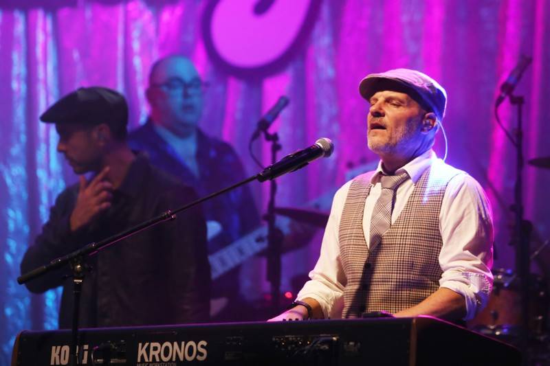 Saxofonová jízda Candy Dulfer. Funky saxy lady pobláznila Bratislavu