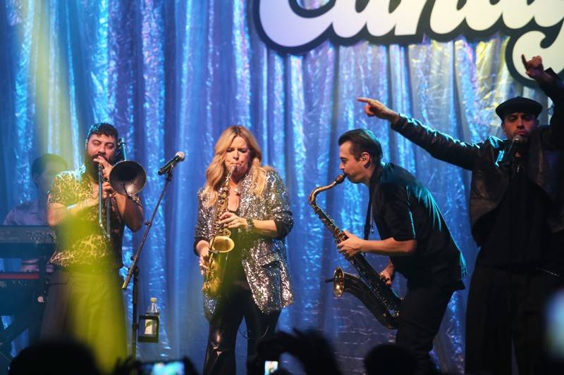 Saxofonová jízda Candy Dulfer. Funky saxy lady pobláznila Bratislavu