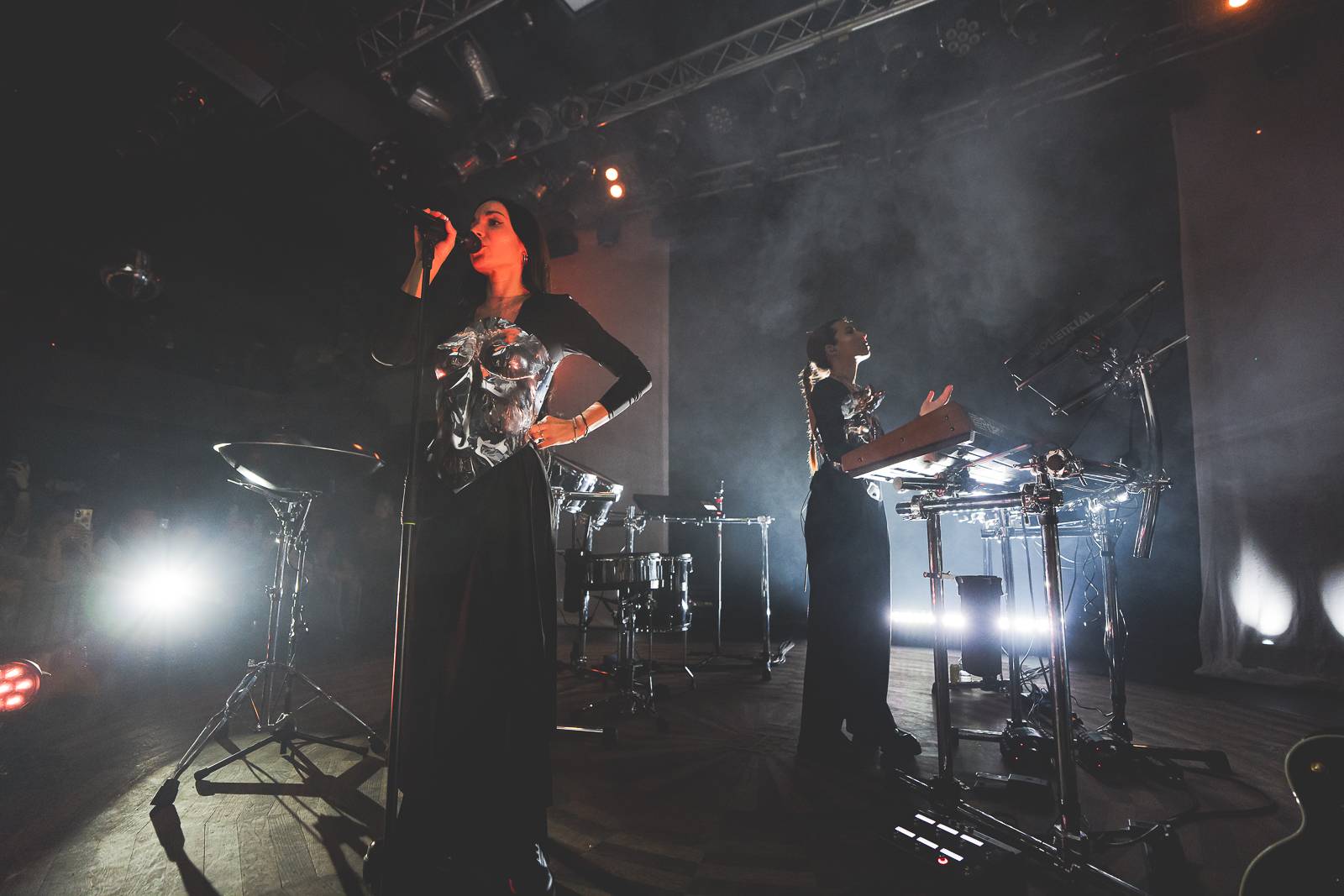 Giolì & Assia bavily vyprodaný Lucerna Music Bar, předskakovala jim Němka Joplyn