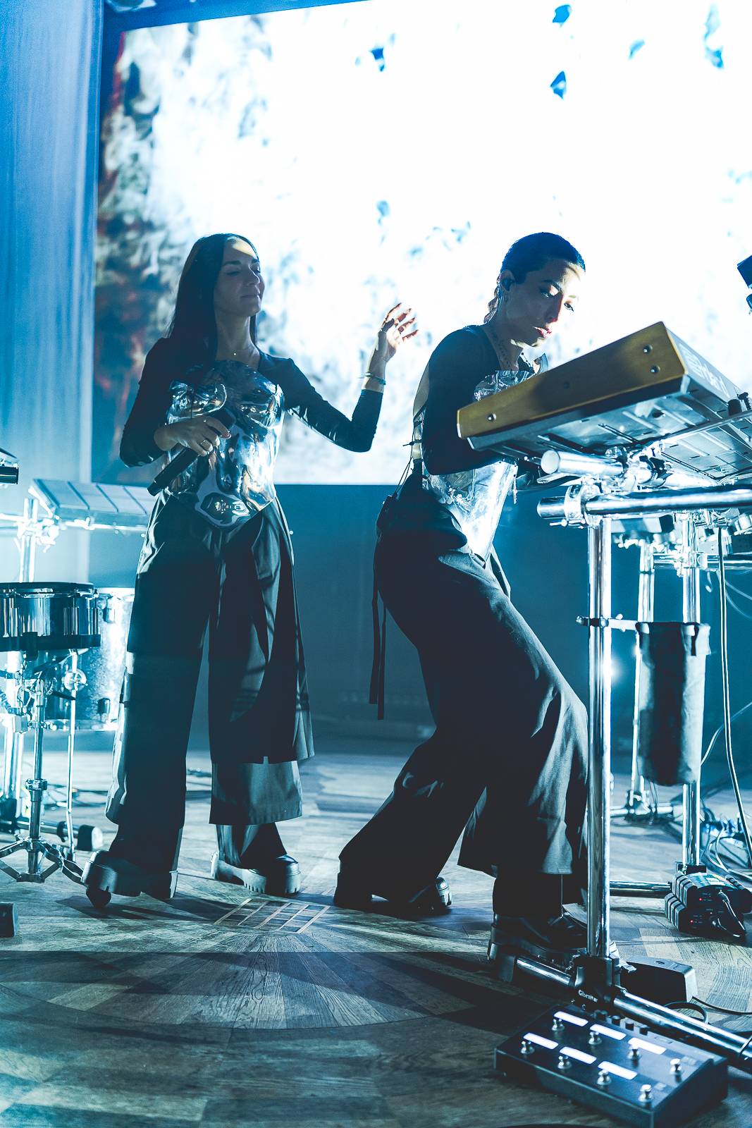 Giolì & Assia bavily vyprodaný Lucerna Music Bar, předskakovala jim Němka Joplyn