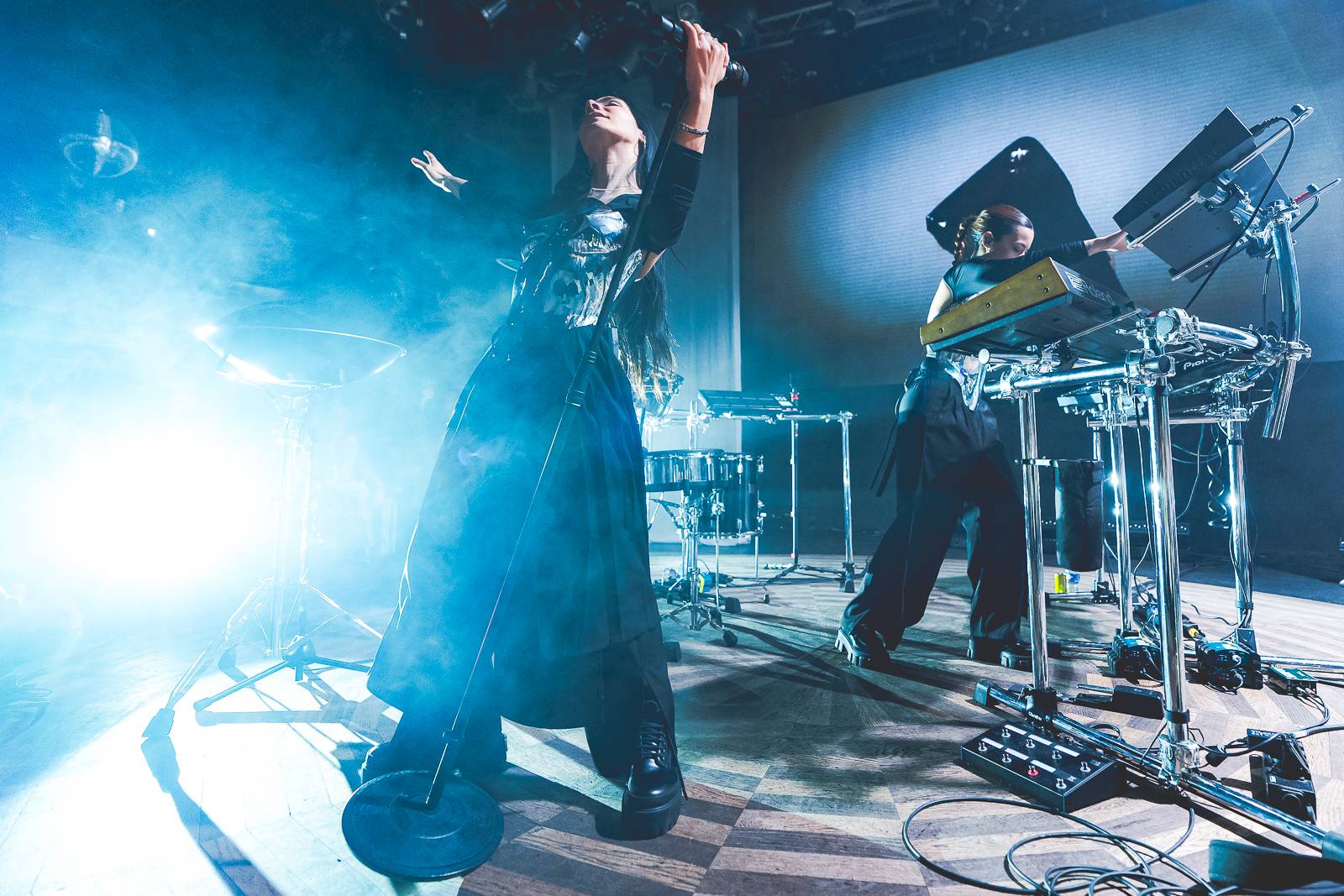 Giolì & Assia bavily vyprodaný Lucerna Music Bar, předskakovala jim Němka Joplyn