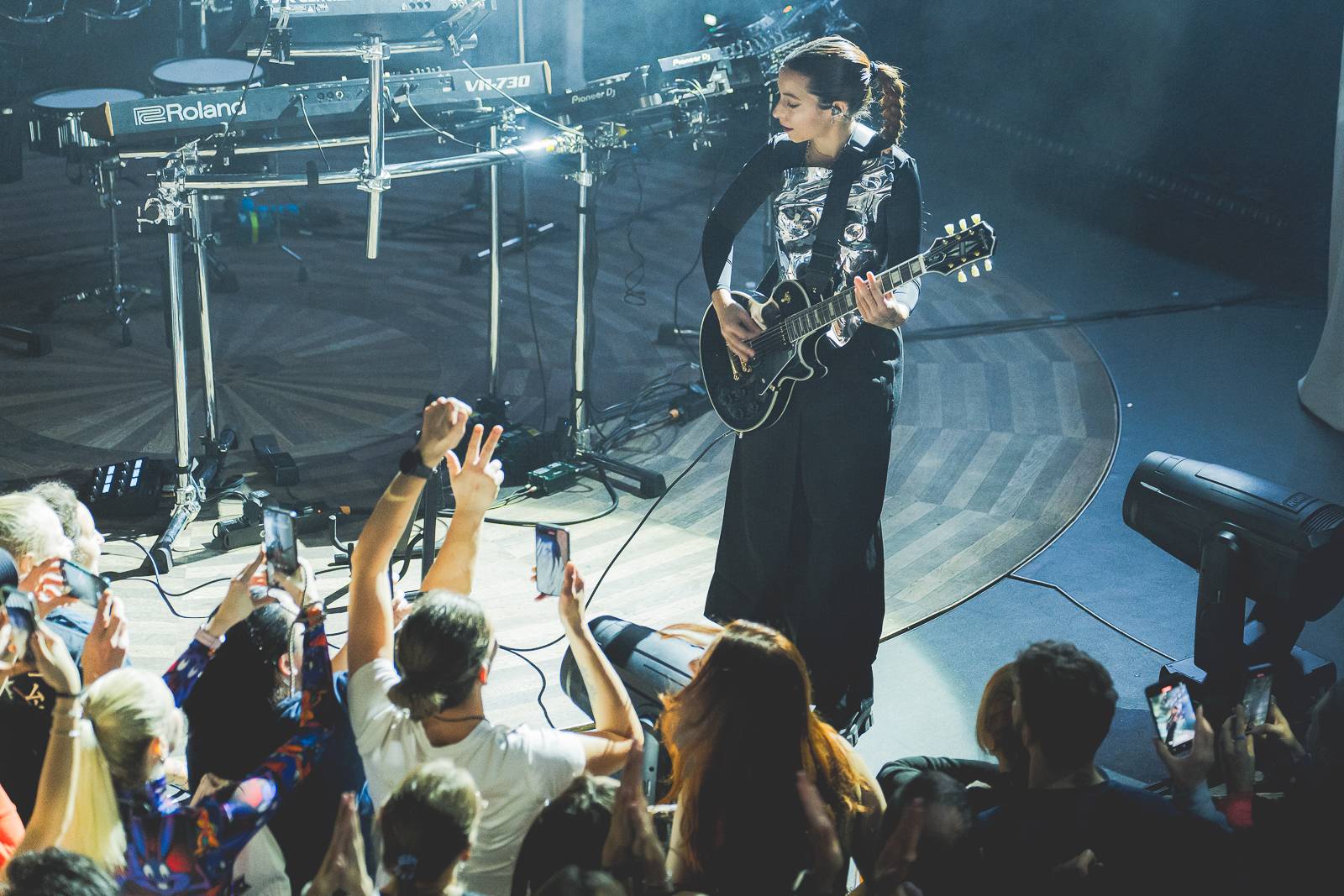 Giolì & Assia bavily vyprodaný Lucerna Music Bar, předskakovala jim Němka Joplyn